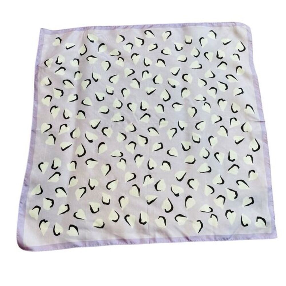 MaxMara Weekend Italian Silk Scarf Pastel Purple Abstract‎ Heart Print Twilly
